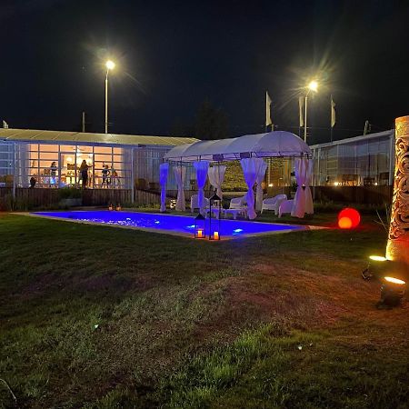 Hotel Terrazas Del Rio Negro Centenario Kültér fotó