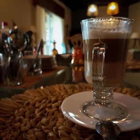 Hotel Terrazas Del Rio Negro Centenario Kültér fotó