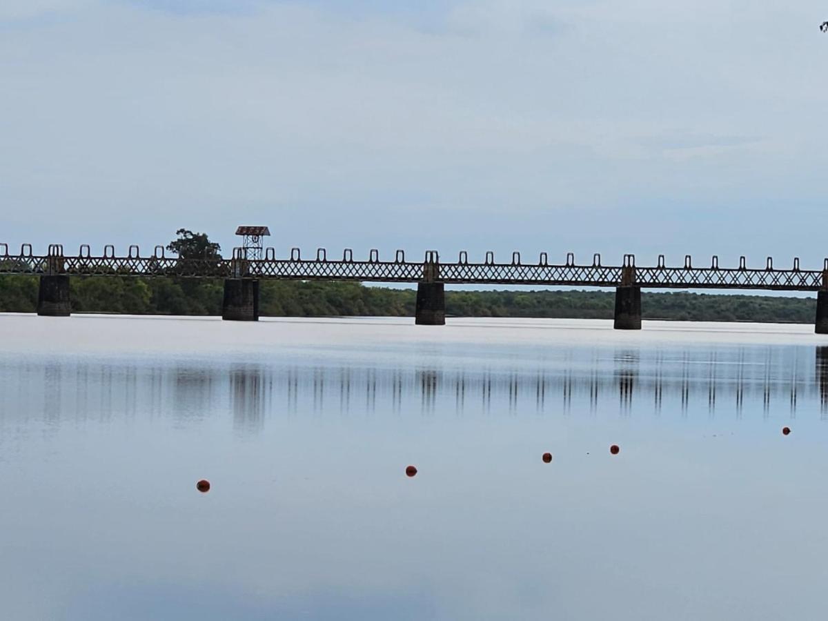 Hotel Terrazas Del Rio Negro Centenario Kültér fotó