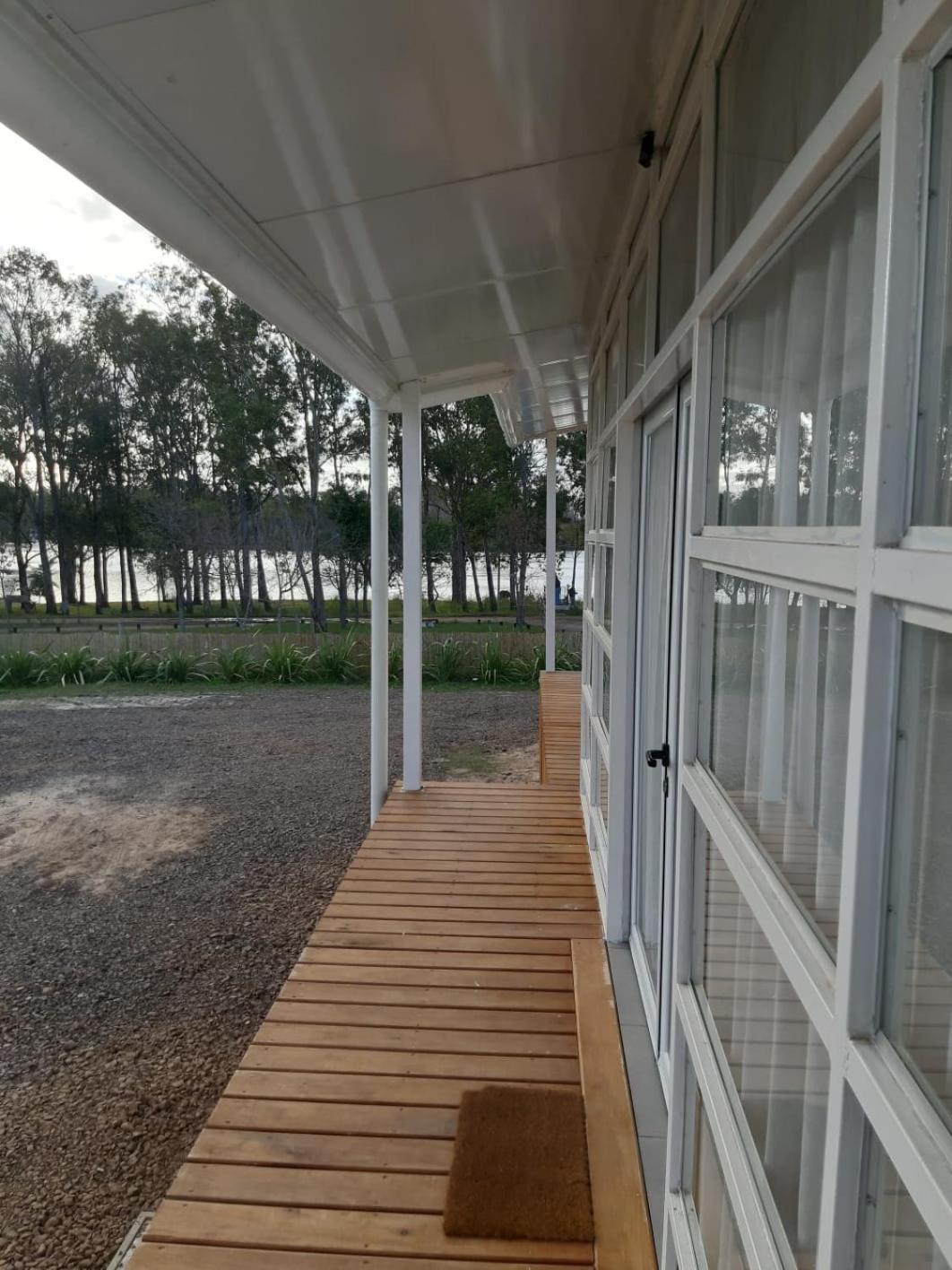 Hotel Terrazas Del Rio Negro Centenario Kültér fotó
